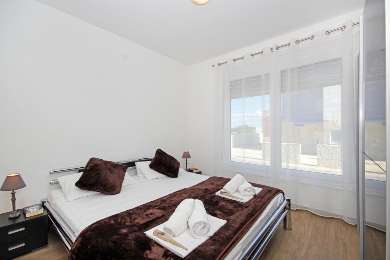Apartment Laura Privlaka  Eksteriør billede