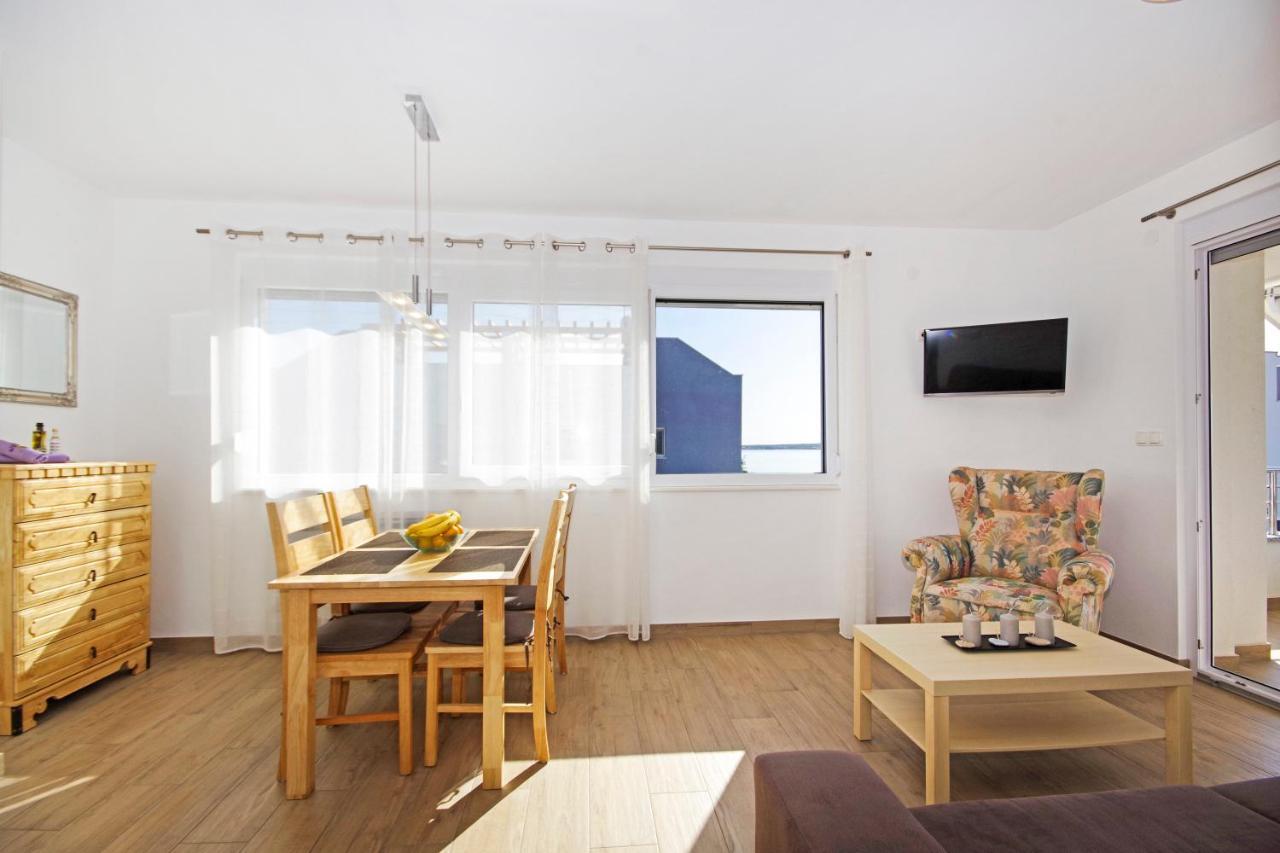 Apartment Laura Privlaka  Eksteriør billede