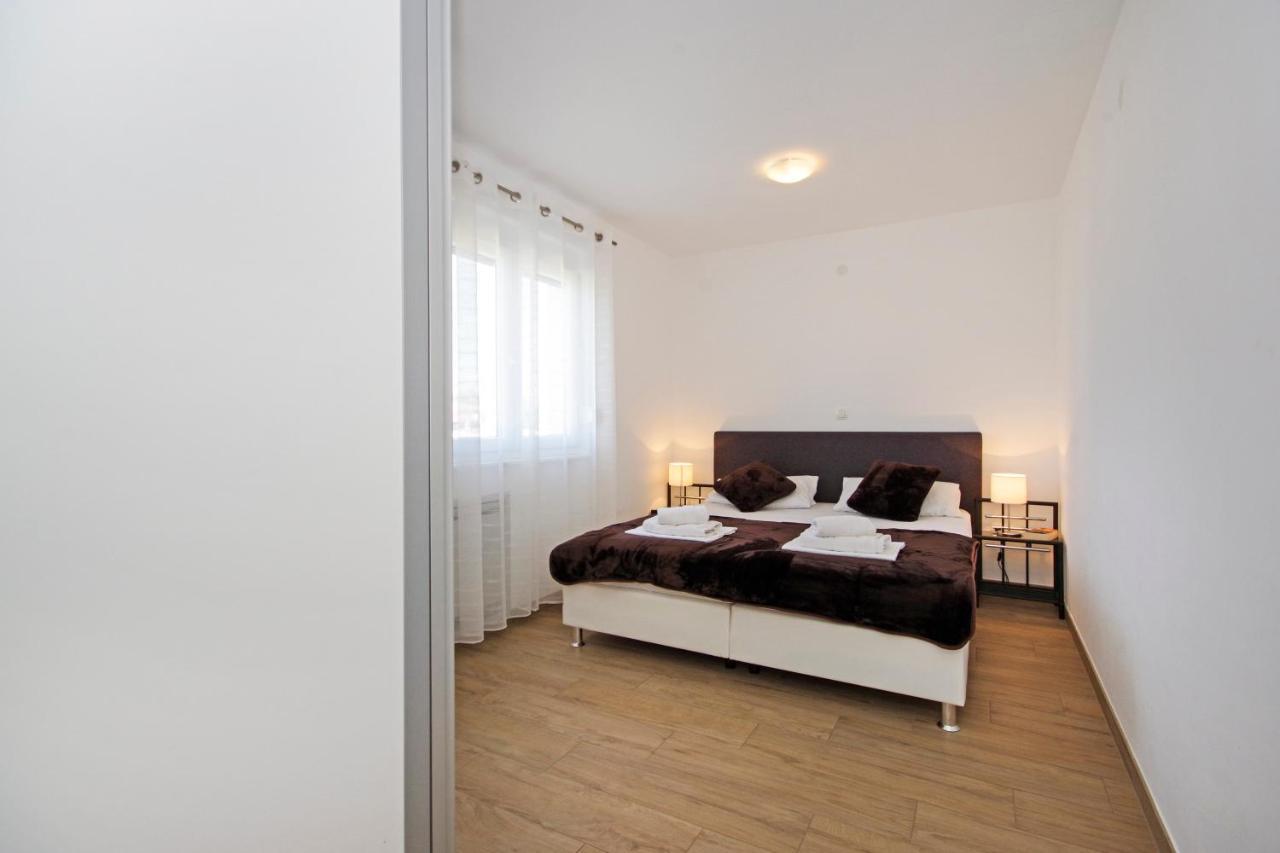 Apartment Laura Privlaka  Eksteriør billede