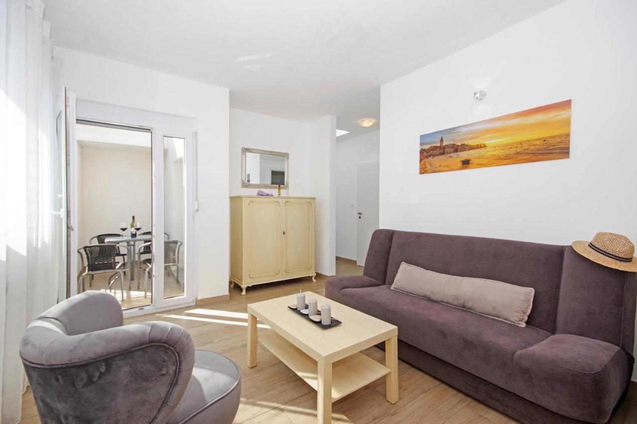 Apartment Laura Privlaka  Eksteriør billede