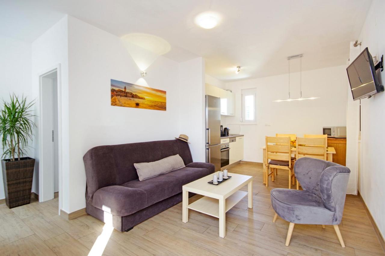 Apartment Laura Privlaka  Eksteriør billede