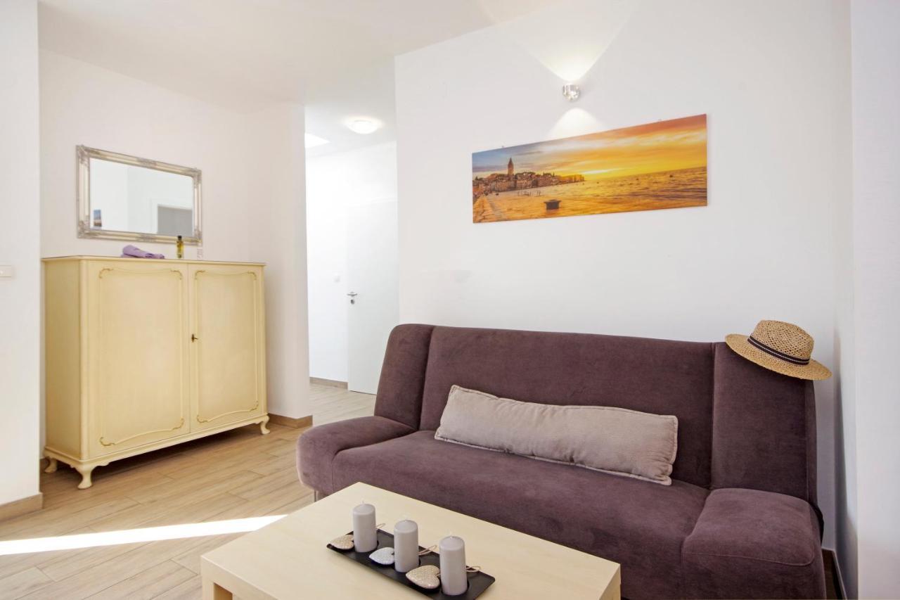 Apartment Laura Privlaka  Eksteriør billede